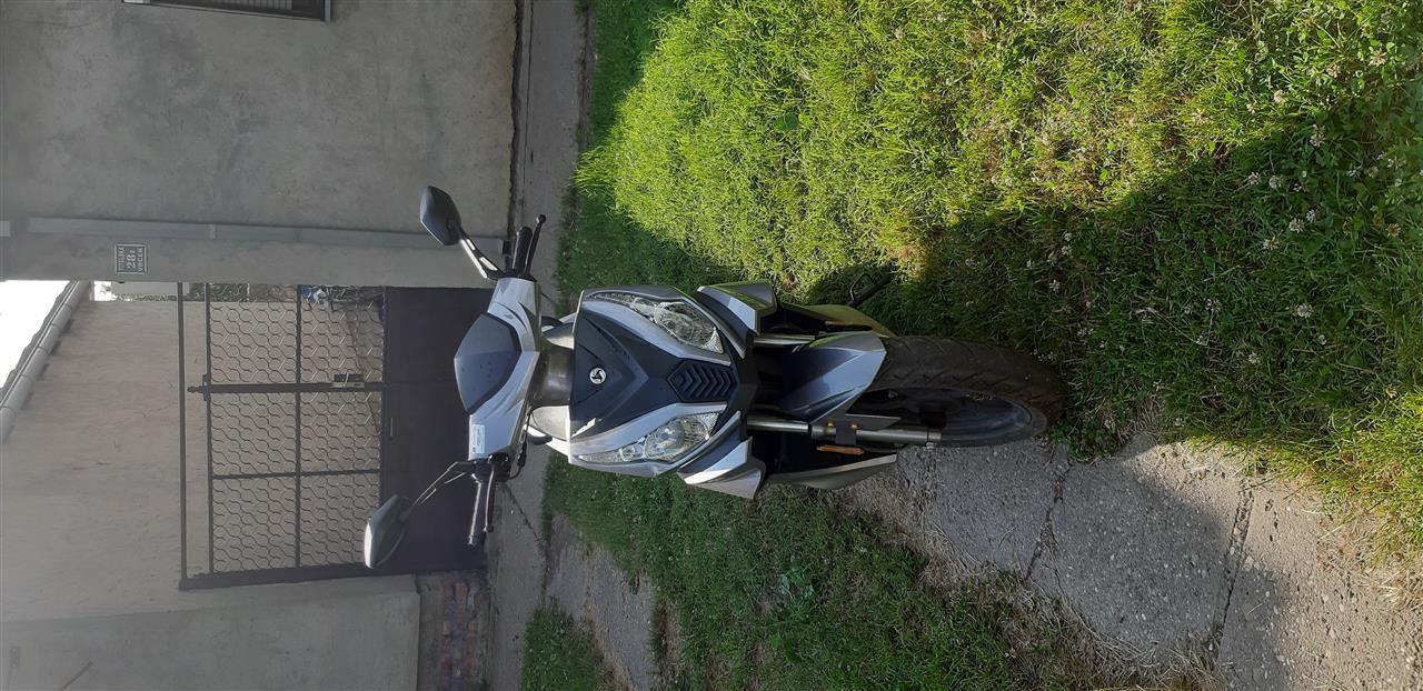 Skuter-GP125nov-