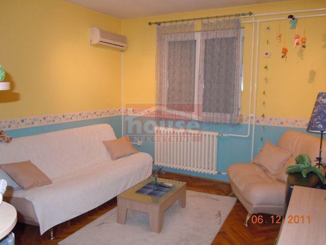 Stan-43m2-u-Detelinara