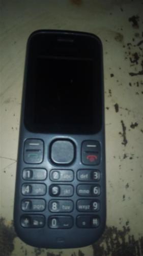 Nokia 100 kao nova