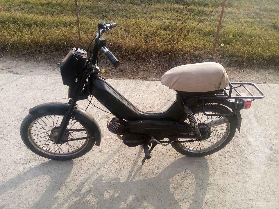 Tomos