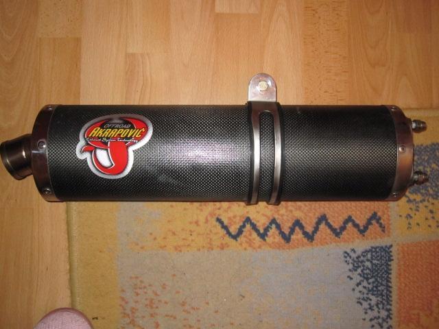 Auspuh AKRAPOVIC karbon