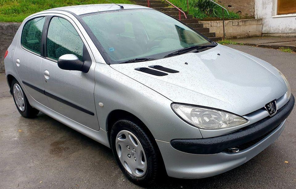 Peugeot-206