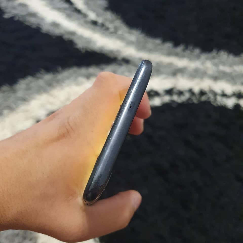 Samsung-Galaxy-A70-Black