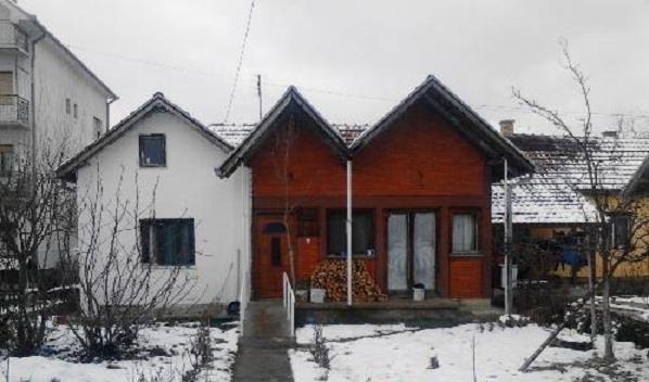 Prodajem-kucu-u-Kraljevu