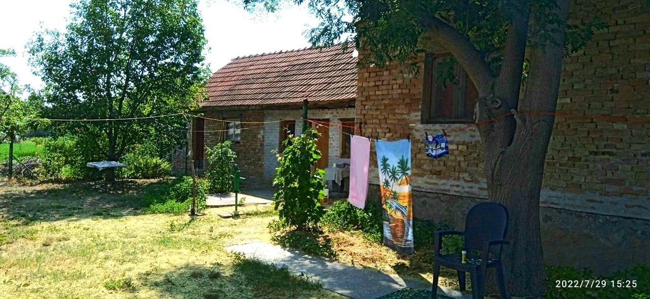 PRODAJEM-KUĆU