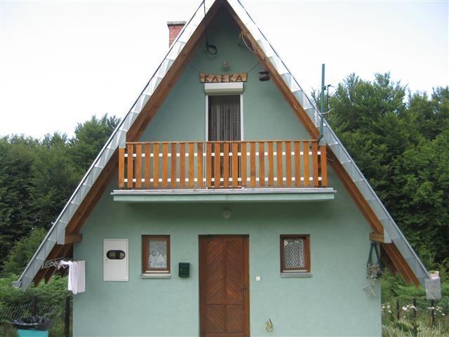 Izdaje se vikendica 30m2 u Kleka na Gocu