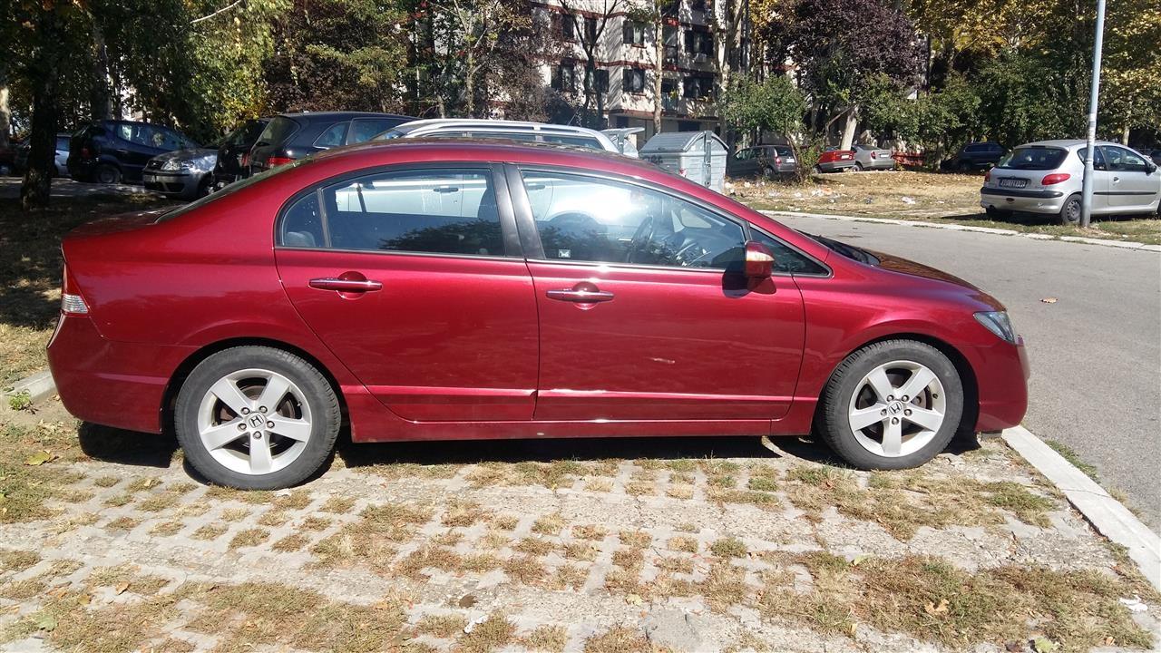 honda-civic-1-8b-plin-4D-ES