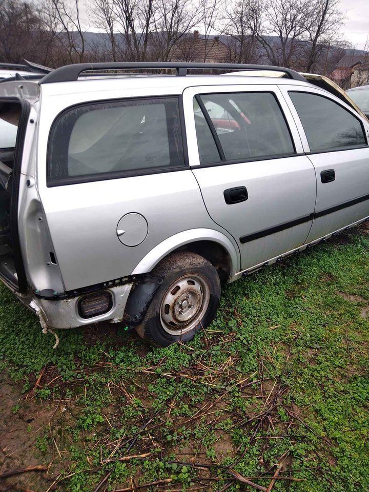 Opel-Delovi