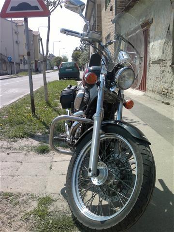 HONDA-VT-600-C-SHADOW