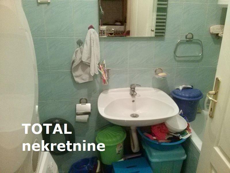 Dvosoban-stan-u-centru-grada--u-blizini-SNP-a