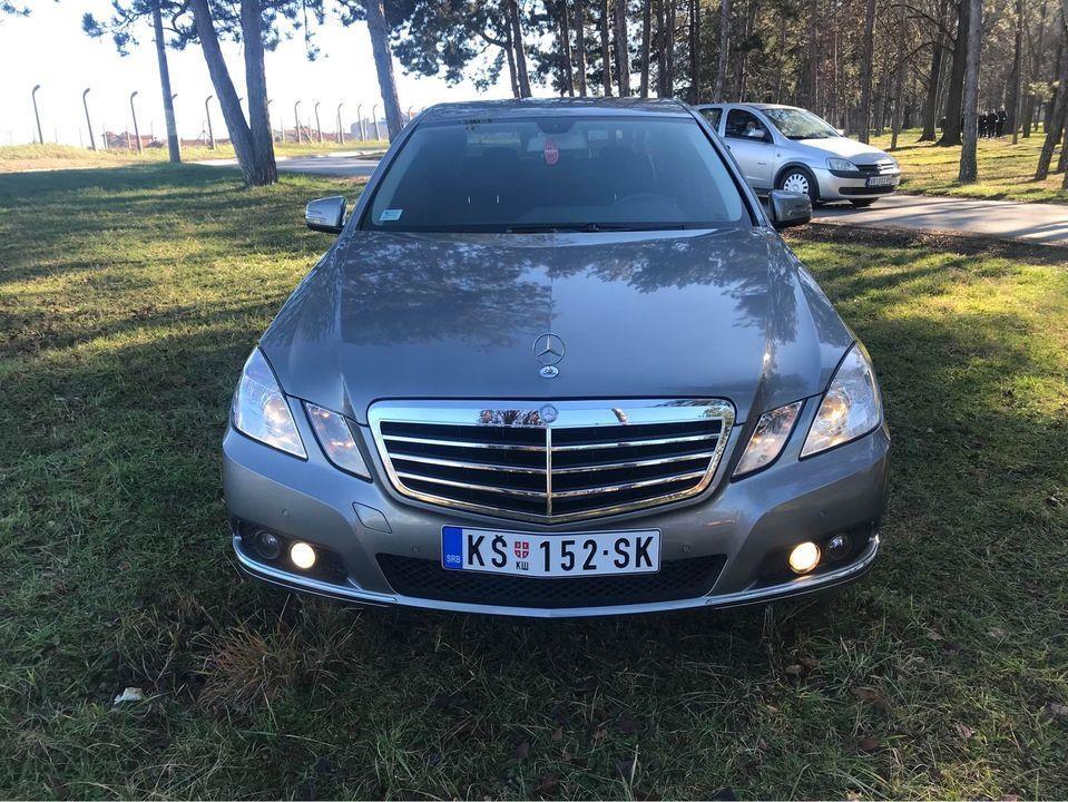 Mercedes-E200cdi-2011
