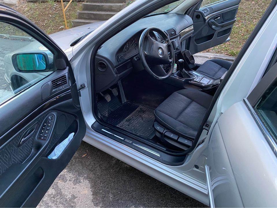 BMW-520-2002-god