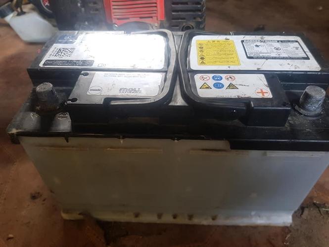 Akomulator 80 ampera