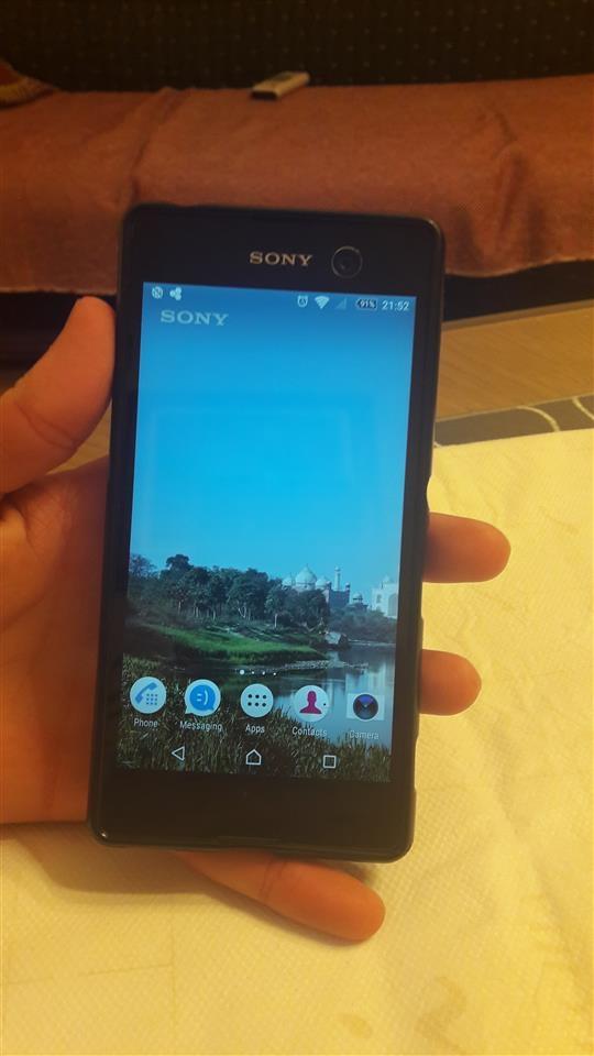 Sony-Xperia-M5
