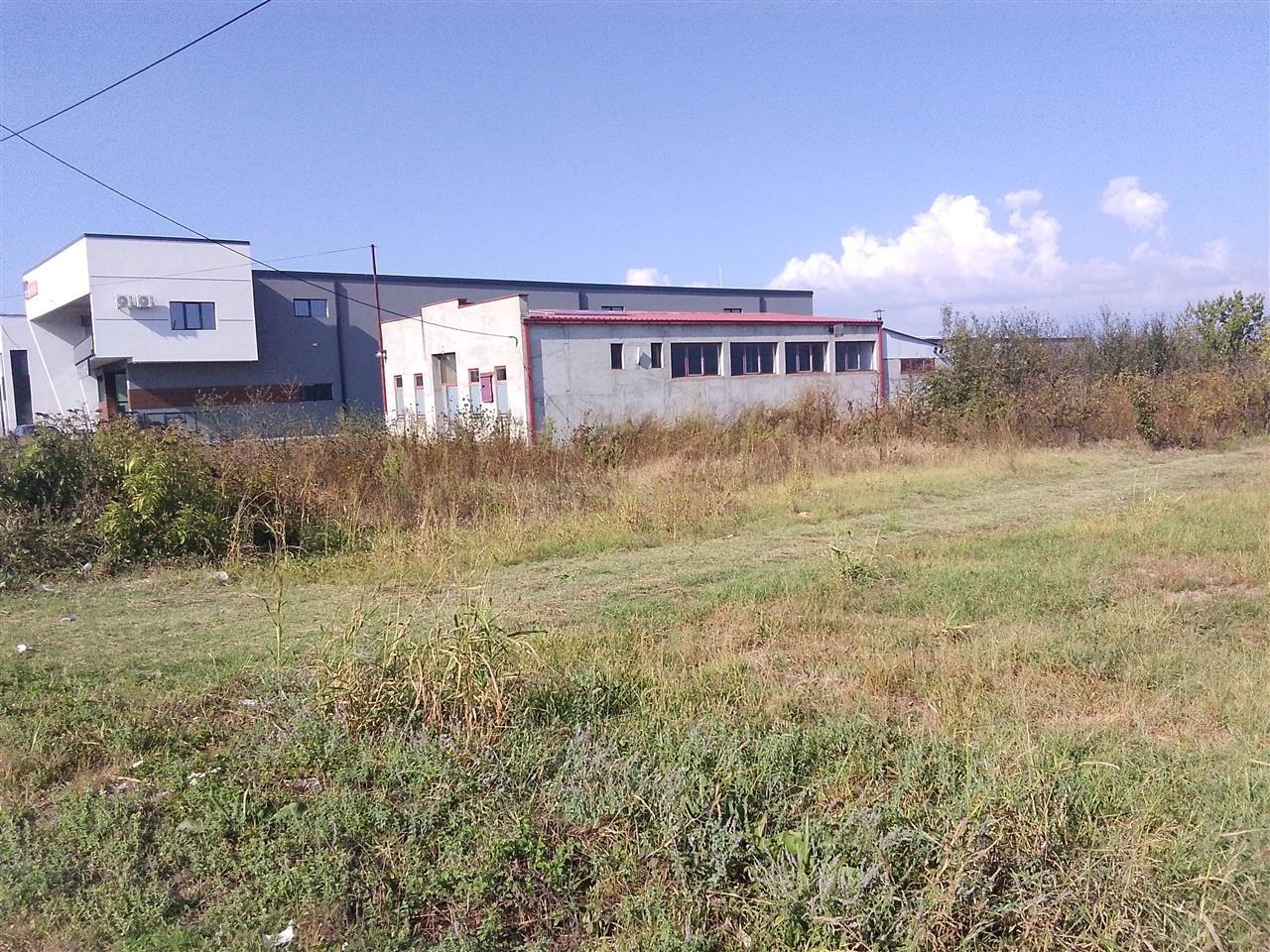 Tri-njive-na-prodaju