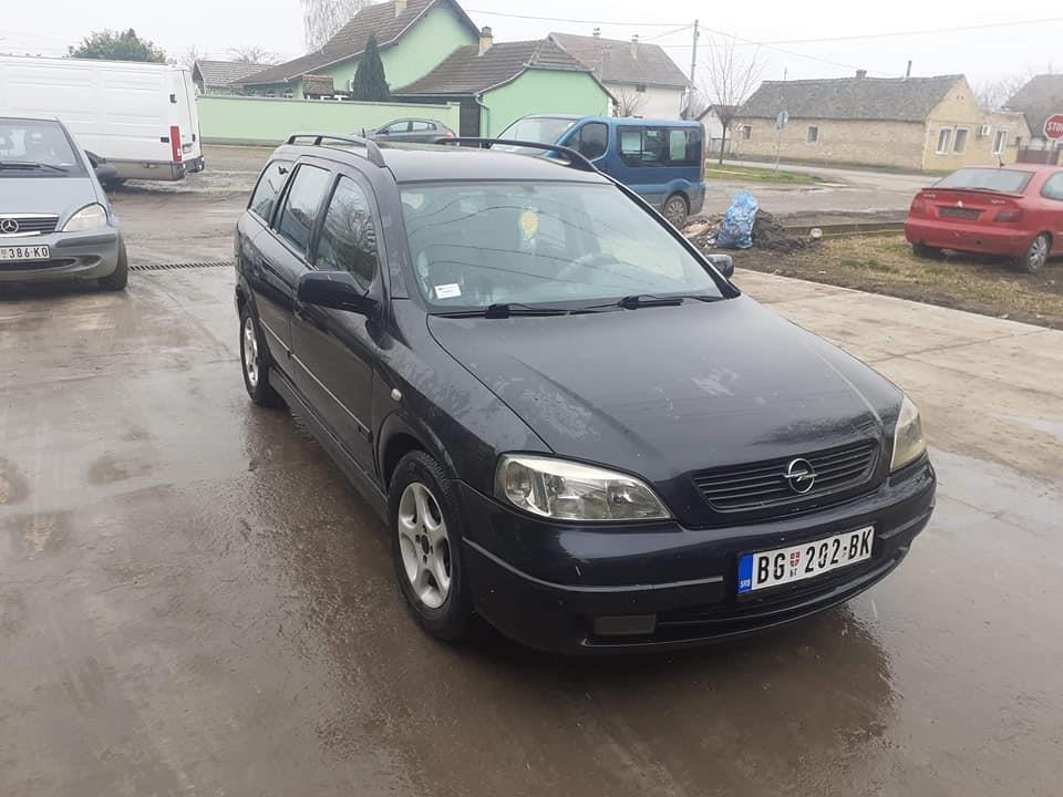 Opel-Astra