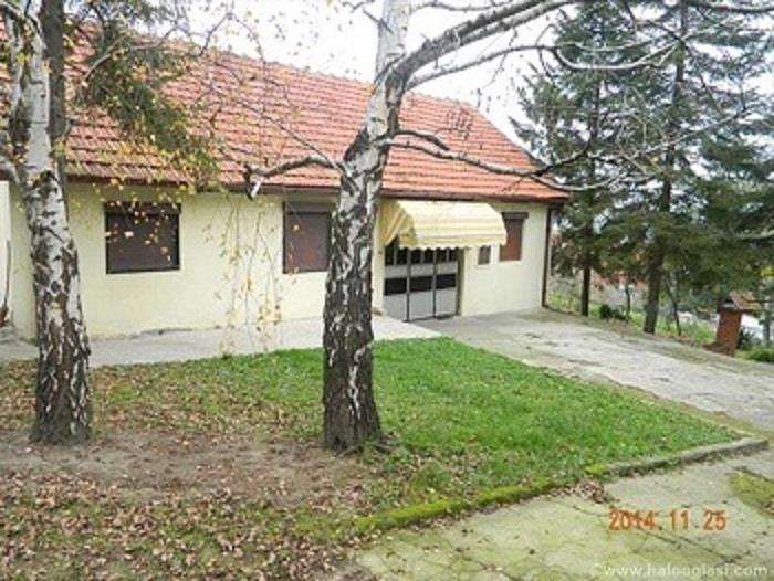 Kuca-Beli-Potok-ispod-same-Avale-Centar-Povoljno