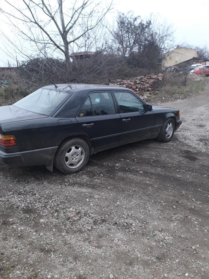 MERCEDES-BENZ