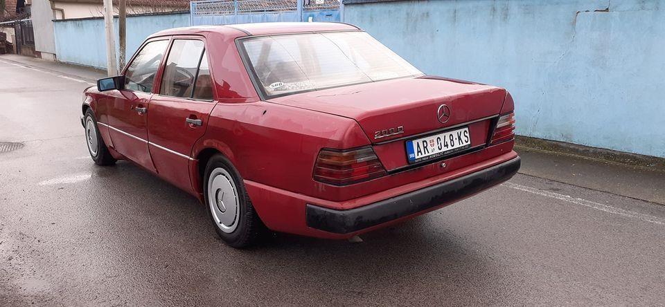Mercedes-124-200D