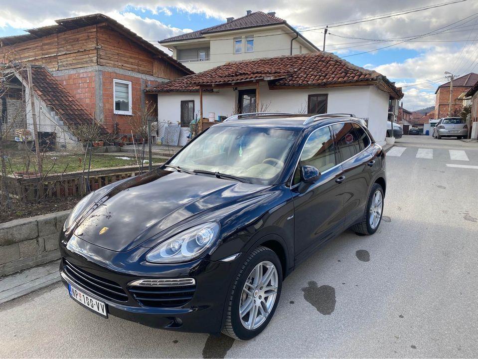 Porshe-Cayenne