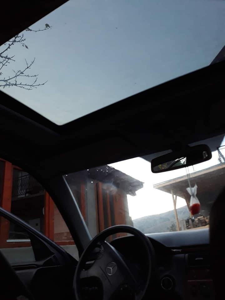 Mercedes-E-2001--godina