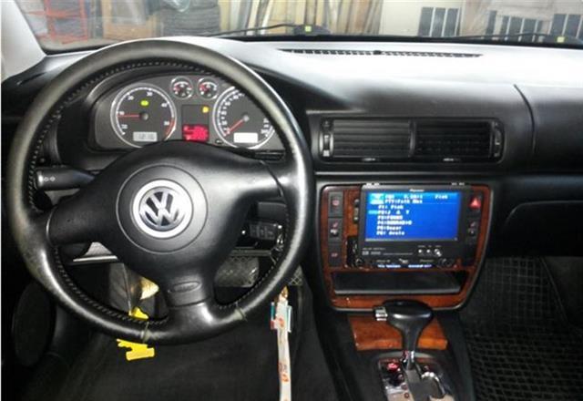 VW-Passat-Highline--01--