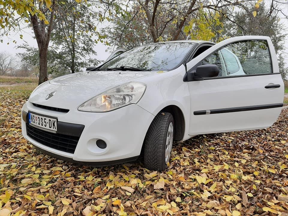 Renault-Clio-1-5-DCI
