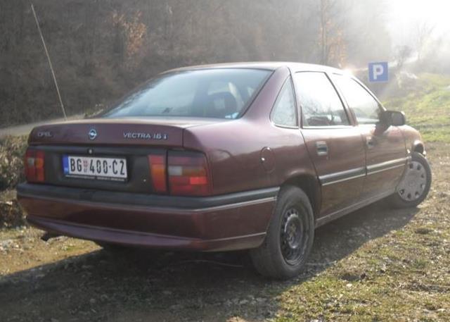 Opel-Vectra--91