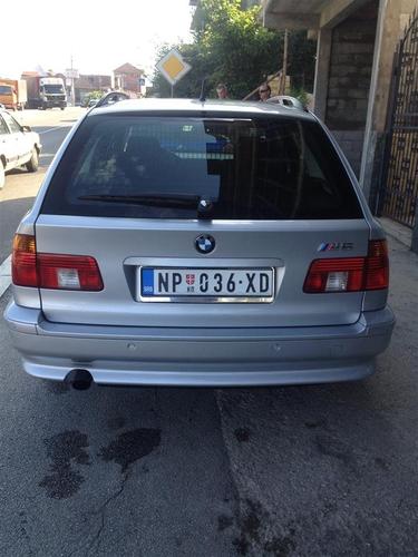 BMW 520i -02