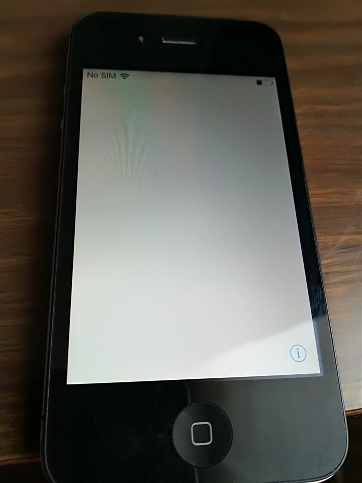 Prodajem-iPhone-4s