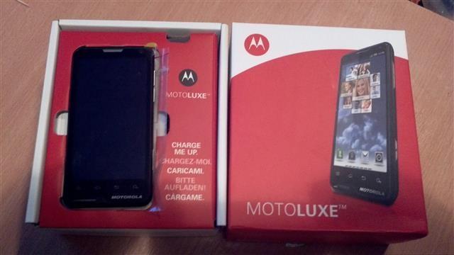 Motorola motoluxe XT 615