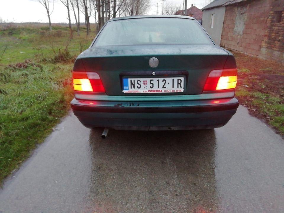 BMW-318