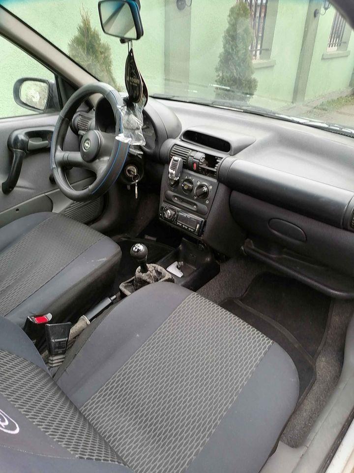 Opel-korsa2000god