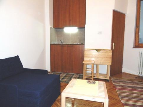Garsonjera-20m2-u-Strogi-centar--Beograd