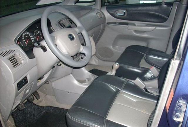 Mazda-Premacy-2-0-DITD--01