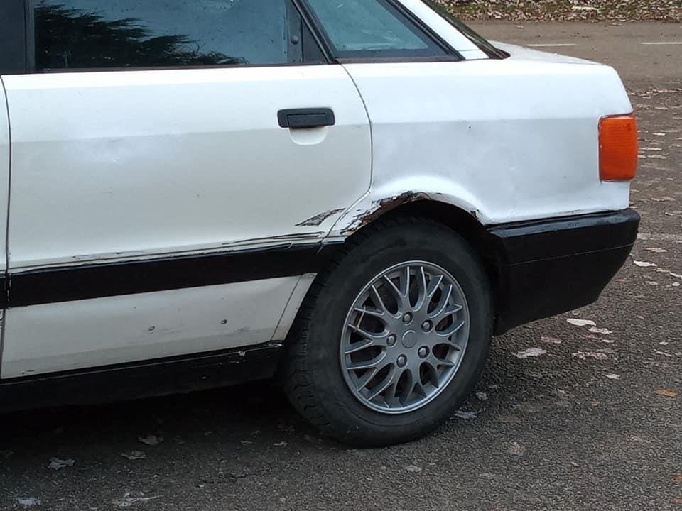 Audi-80-jaje