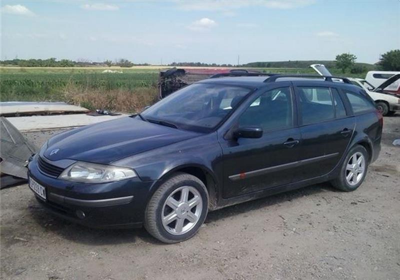 Renault-Laguna-19DCI--03