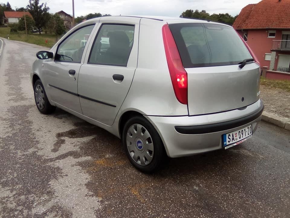 Fiat-Punto-1-2