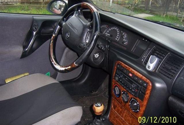 Opel-Vectra--98