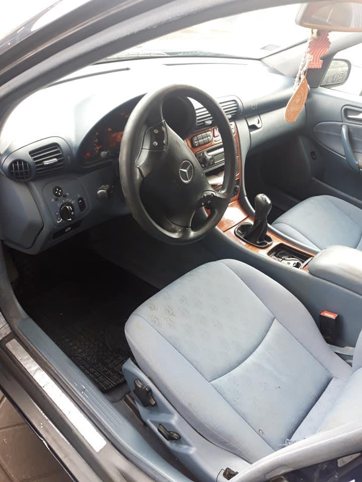 Mercedes-C180