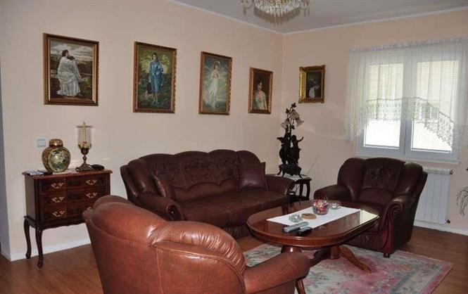 Garnitura od eko kože, kao nova