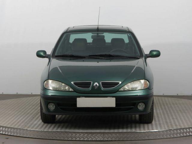 Renault-Megane-u-delovima