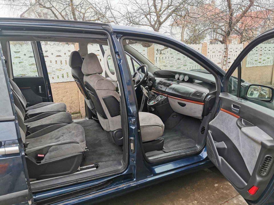 CITROEN-C8