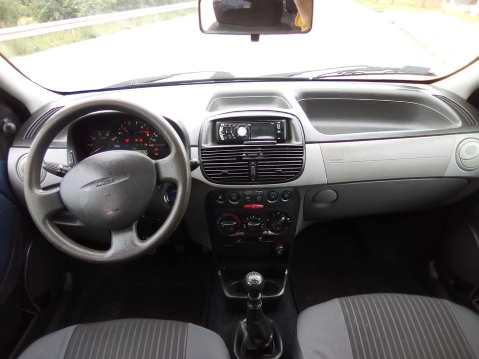 Fiat-Punto-1-2