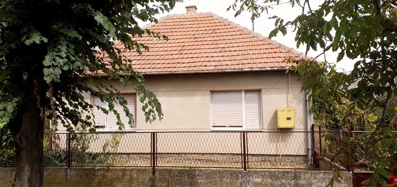 prodaje-se-kuca