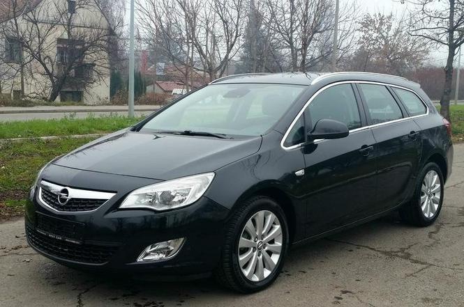 Opel Astra J 2.0cdti cosmo auto -12