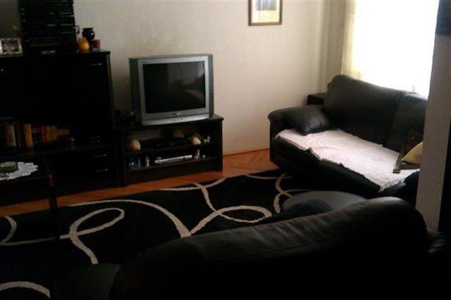 Stan od 80m2 - Centar pravni