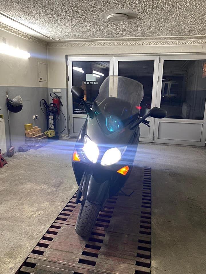 YAMAHA-T-MAX