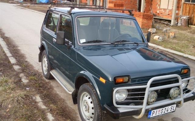 Lada Niva 1.7 - 04
