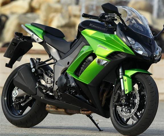 Kawasaki-Z1000SX-2012